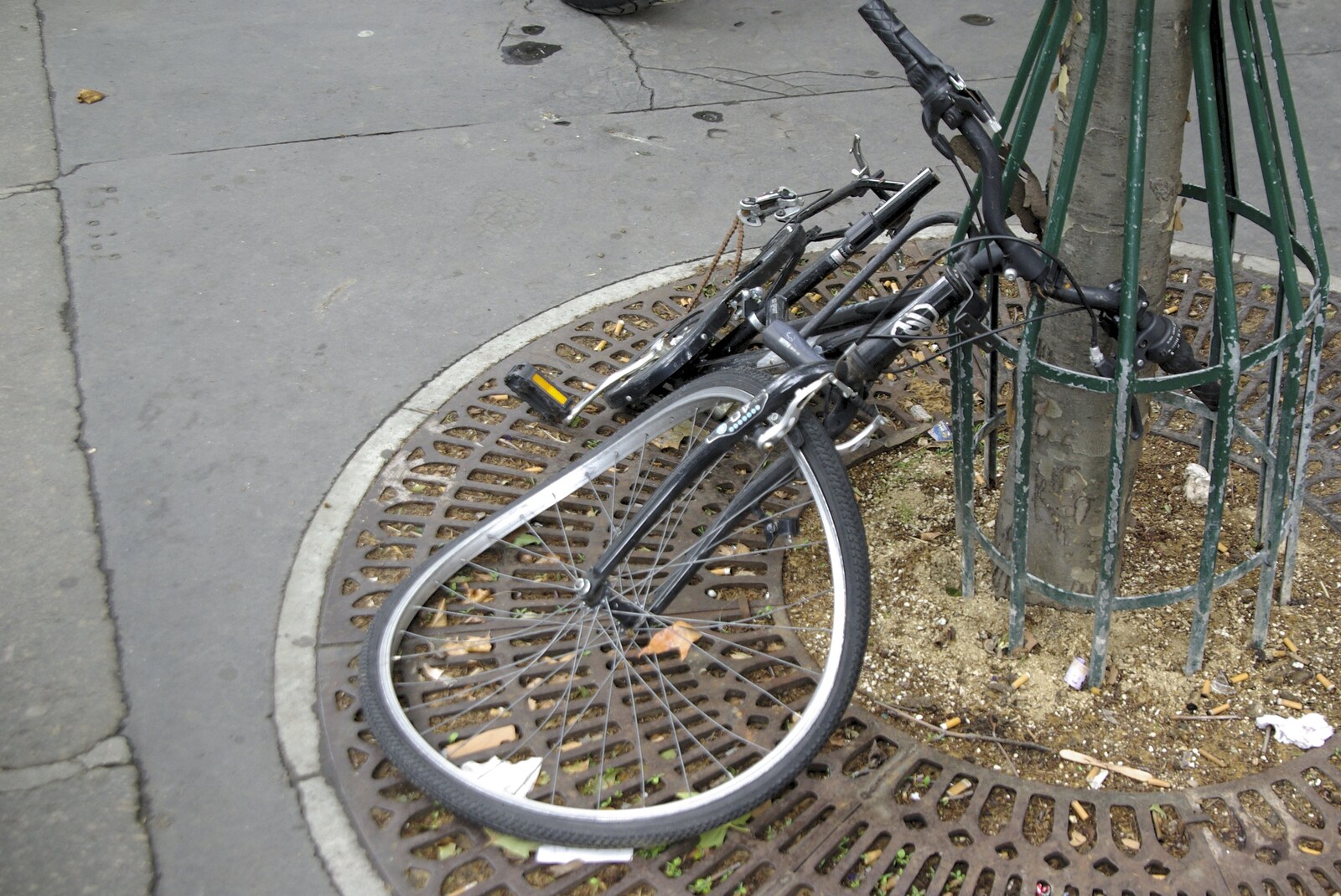 Genesis Live at Parc Des Princes, Paris, France - 30th June 2007: A mangled bike