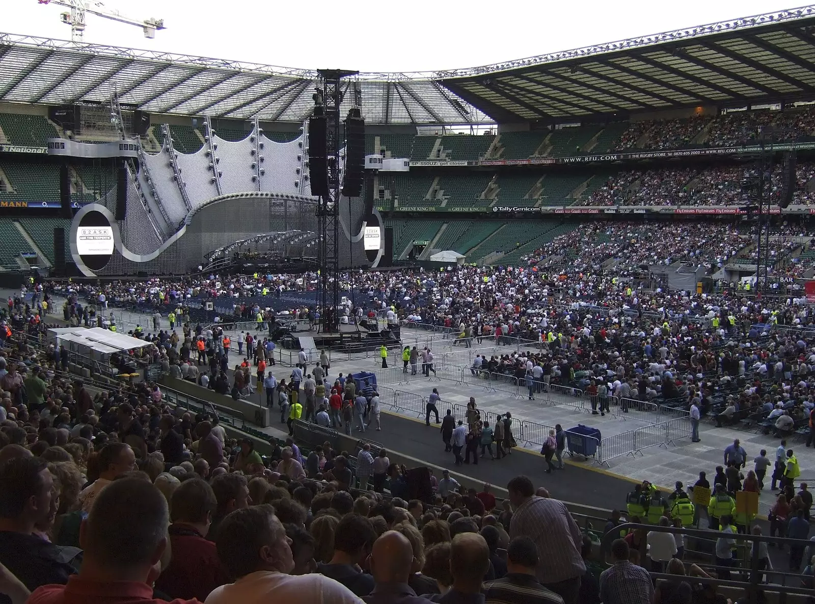 Twickenham Stadium fills up, from Genesis Live at Twickenham, and Music on Parker's Piece, London and Cambridge - 8th July 2007