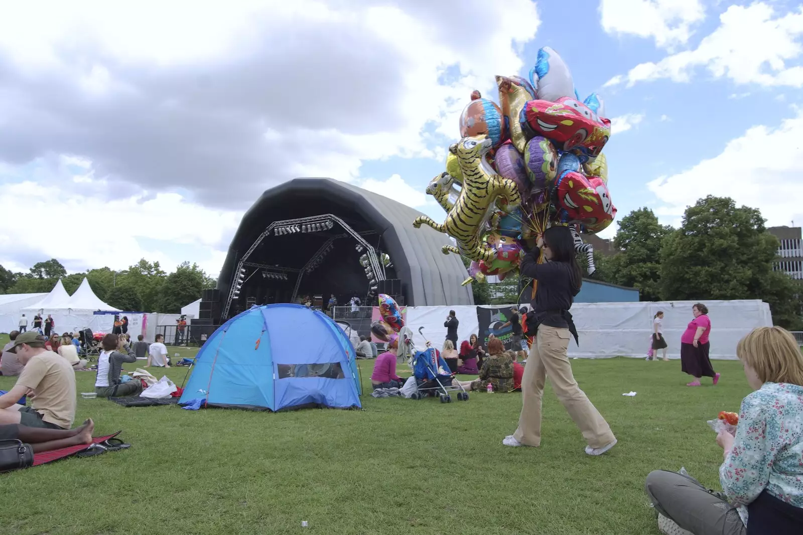 A balloon seller roams around, from Genesis Live at Twickenham, and Music on Parker's Piece, London and Cambridge - 8th July 2007