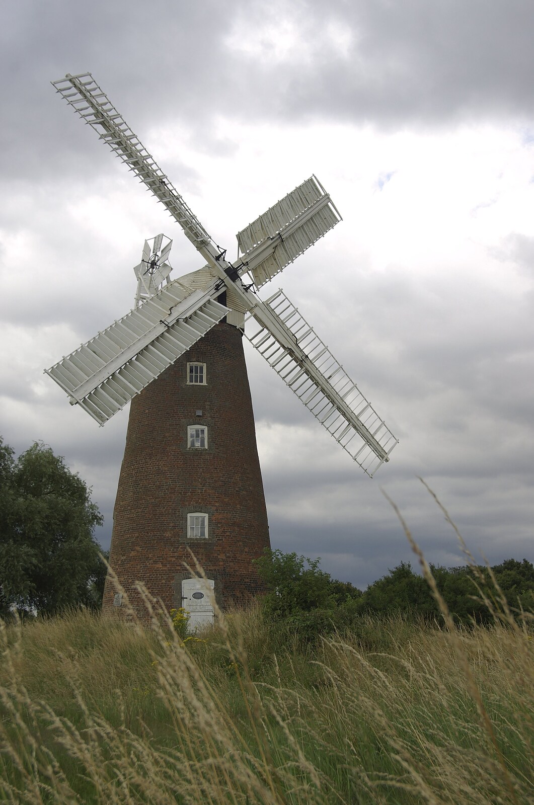 Billingford windmill from Meeting Lucy, and The BBs play Weybread, Cambridge and Norfolk - 21st July 2007