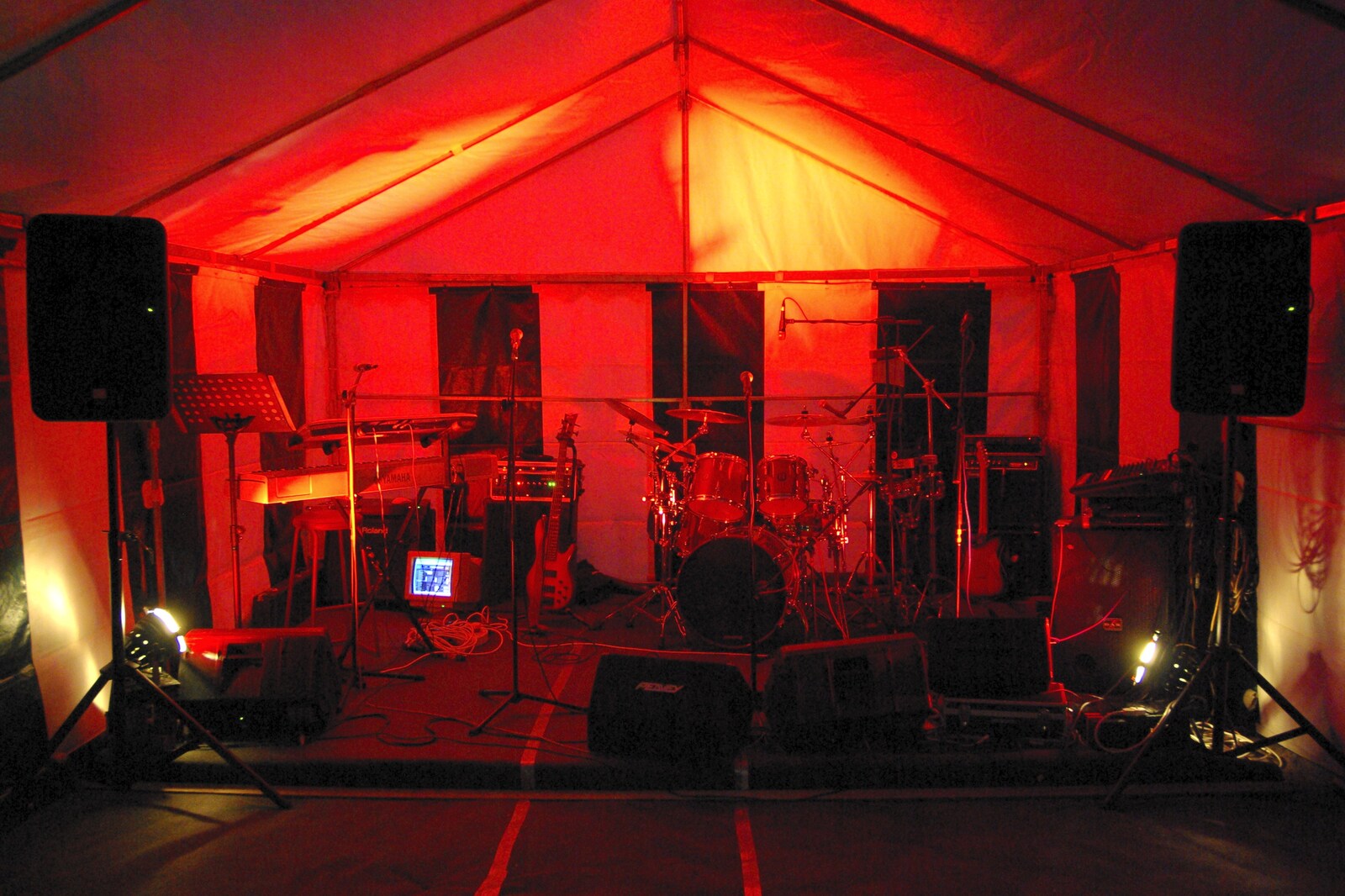 The Opening of Eye Skateboard Park, and The BBs at Cotton, Suffolk - 5th August 2007: Our stage is set