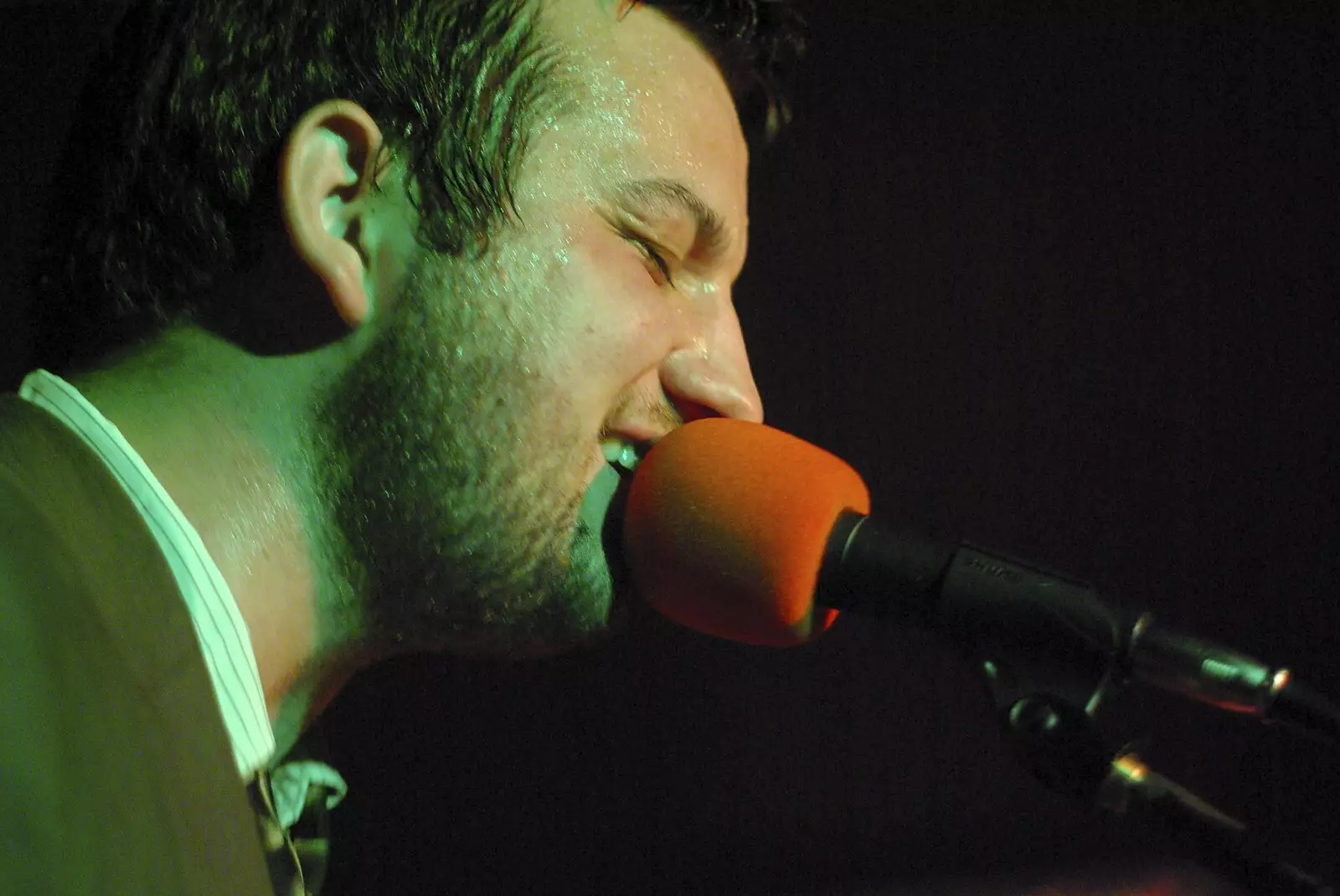 Gaz of the Shivers does backing vocals, from The Shivers Live at the Portland Arms, Cambridge - 26th August 2007