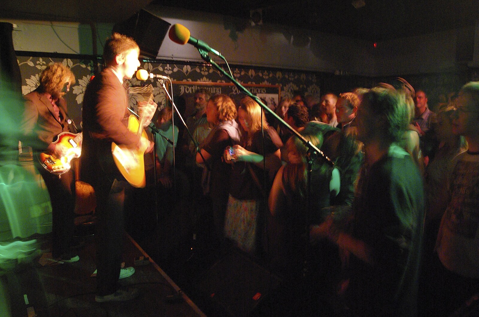 The Shivers Live at the Portland Arms, Cambridge - 26th August 2007: The Portland Arms crowd