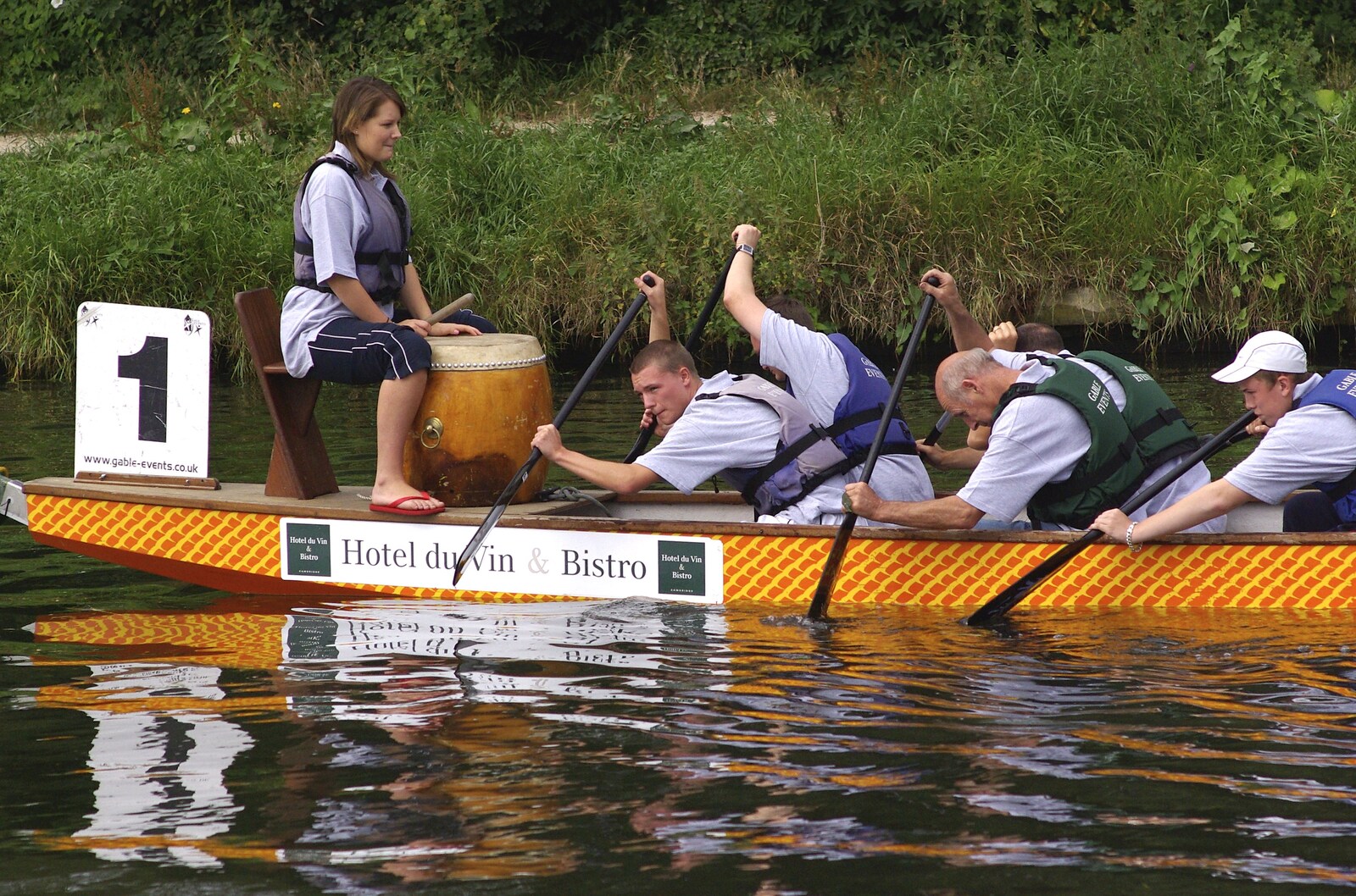 Qualcomm's Dragon-Boat Racing, Fen Ditton, Cambridge - 8th September 2007: Paddling to the beat of a drum
