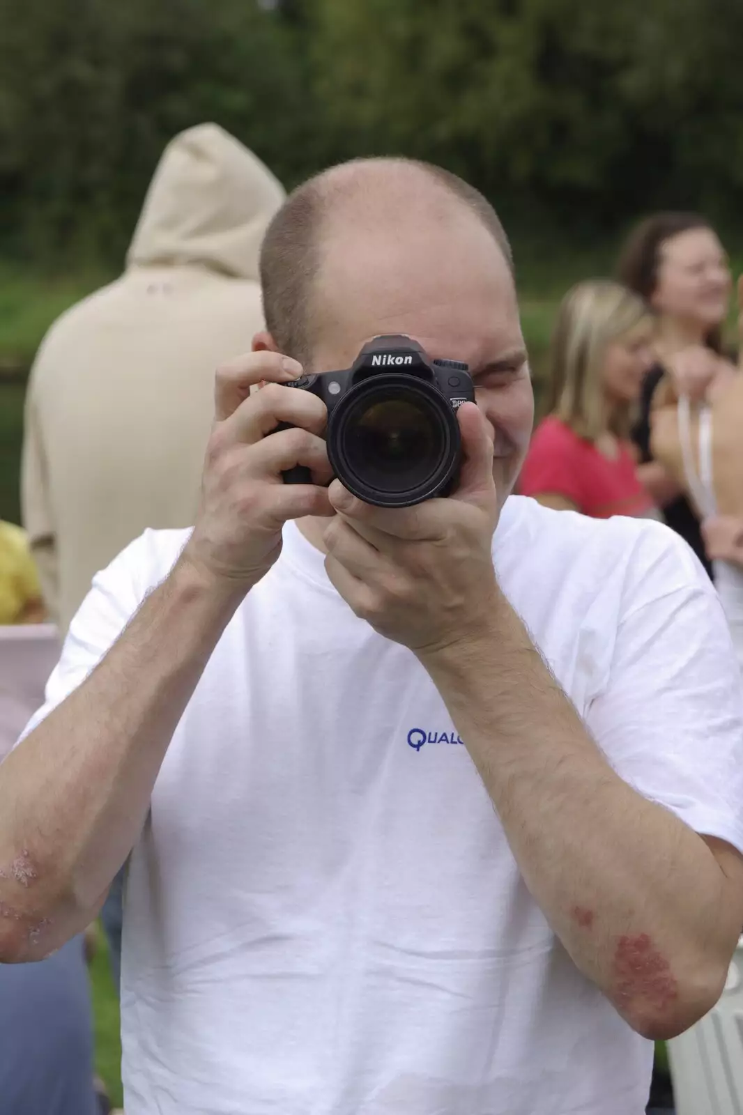 Francis takes a photo of Nosher taking a photo of Francis, from Qualcomm's Dragon-Boat Racing, Fen Ditton, Cambridge - 8th September 2007