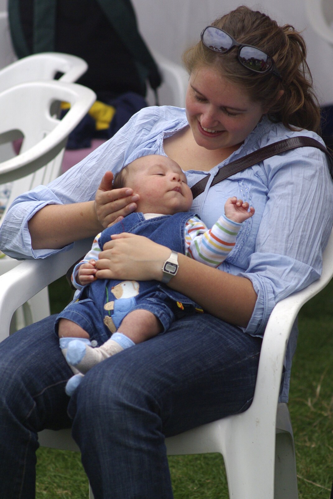 Qualcomm's Dragon-Boat Racing, Fen Ditton, Cambridge - 8th September 2007: Isobel borrows a baby for a bit