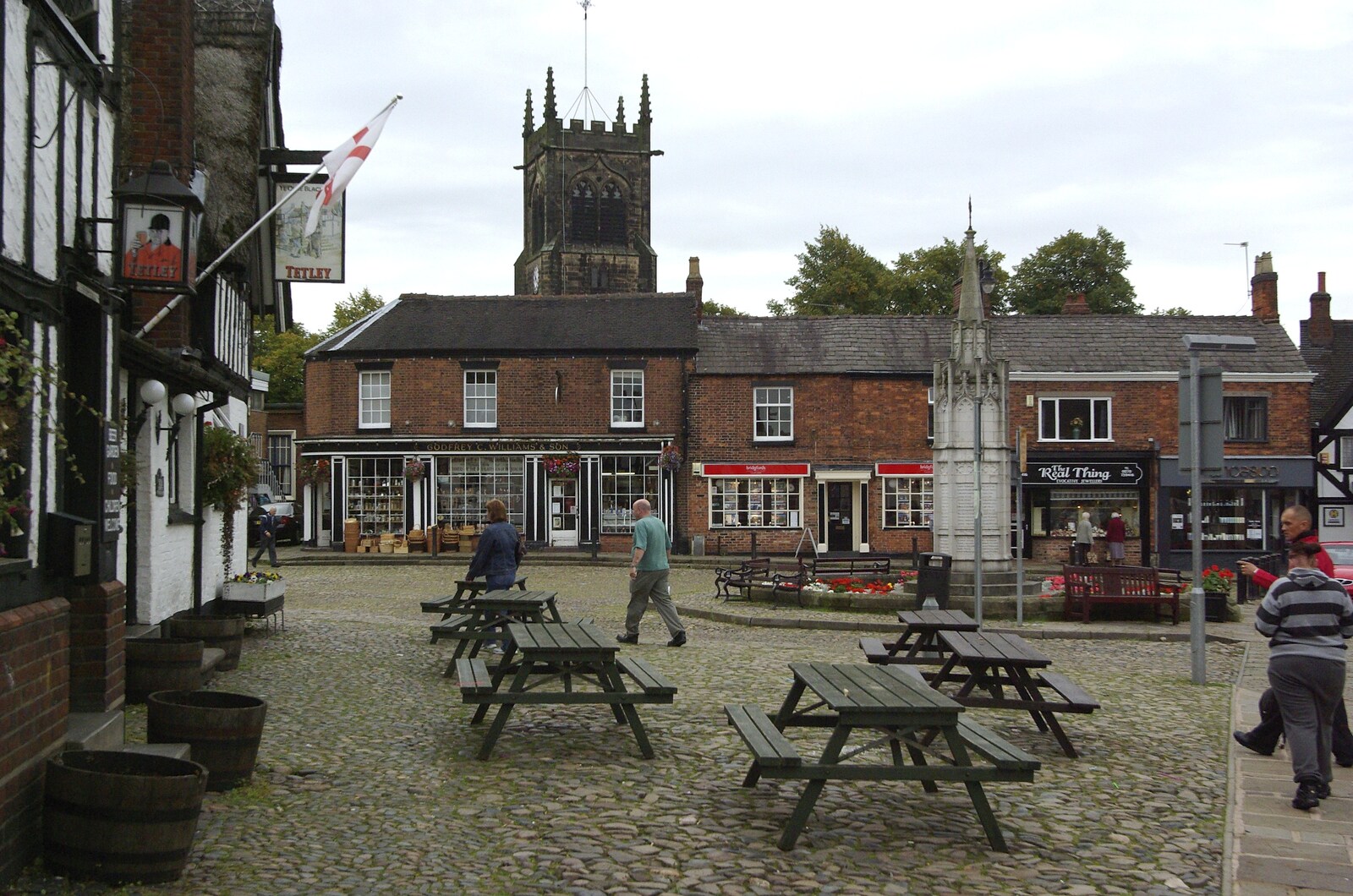 The square outside the Black Bear from A Road Trip to Ireland Via Sandbach and Conwy, Cheshire and Wales - 21st September 2007