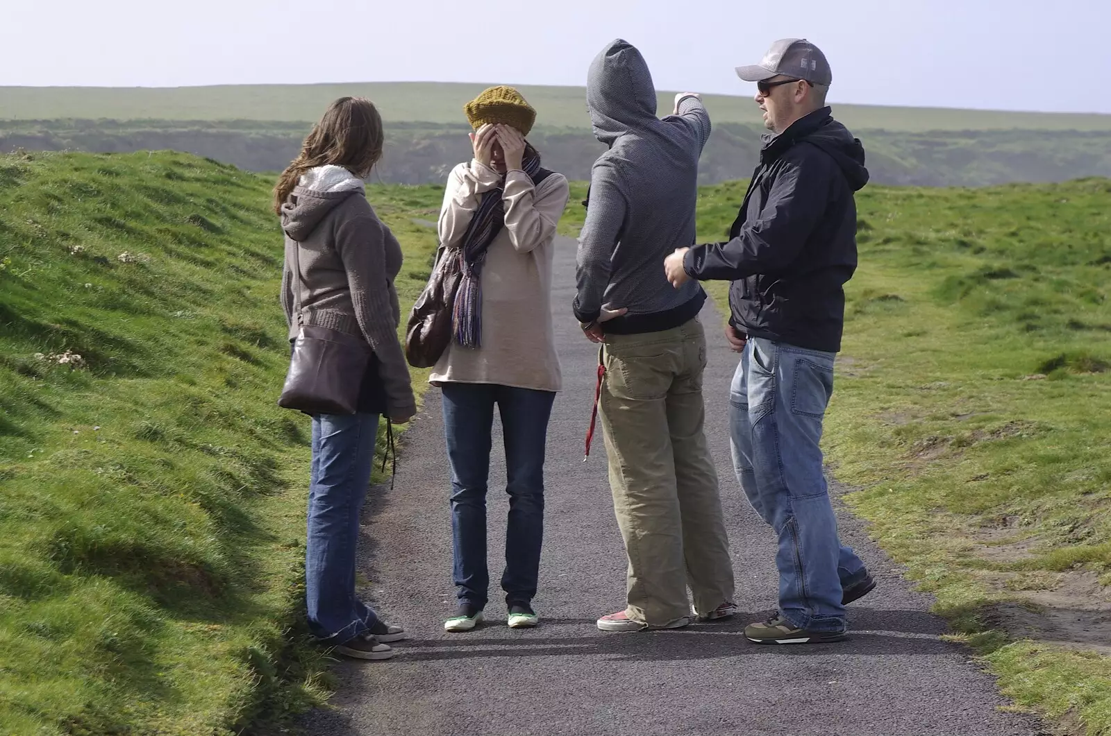 We bump into some of the group whilst wandering along the cliff-top path, from 30th Birthday Party in Kilkee, County Clare, Ireland - 22nd September 2007