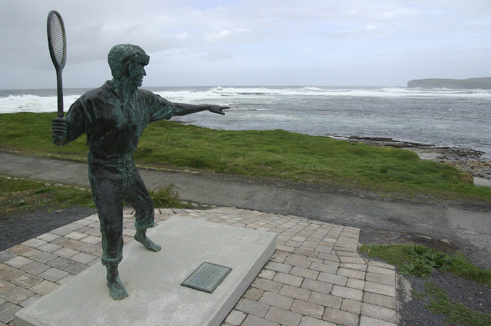 30th Birthday Party in Kilkee, County Clare, Ireland - 22nd September 2007: A bronze statue of Richard Harris as a boy