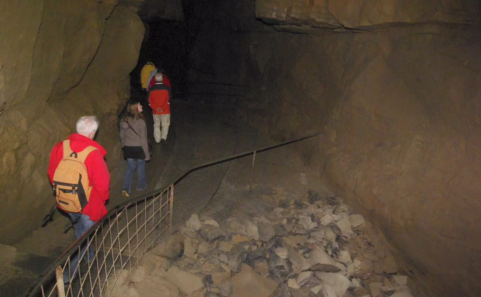 A bigger section of the cave, from Kilkee to Galway, Connacht, Ireland - 23rd September 2007