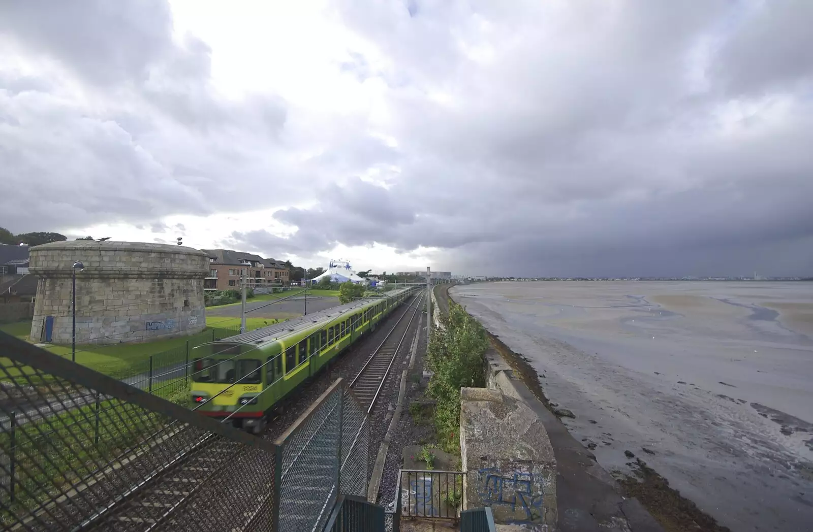 The DART train heads back in to Dublin, from Blackrock and Dublin, Ireland - 24th September 2007