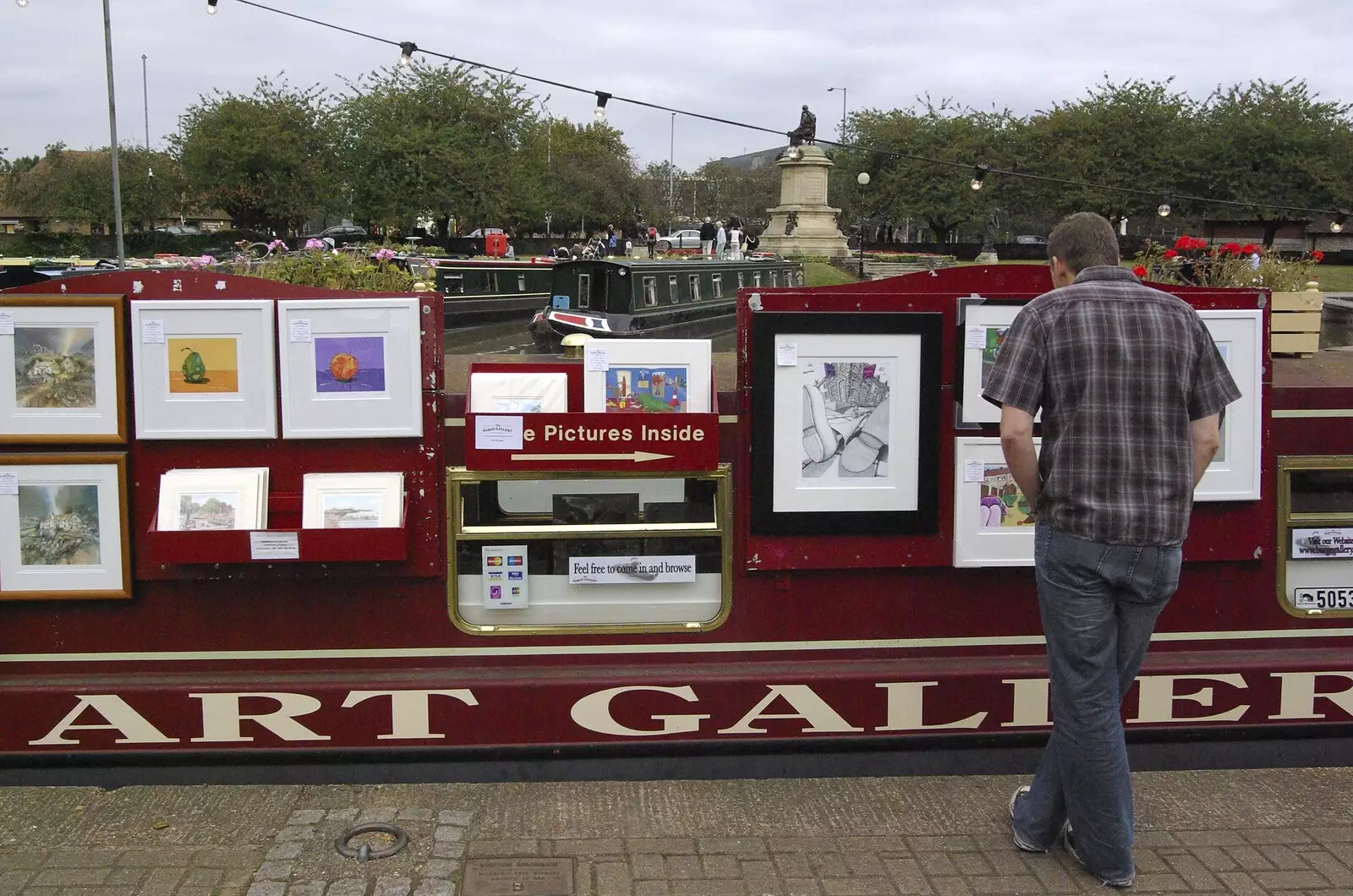 A floating art gallery, from A BSCC Presentation, and Matt's Wedding Reception, Solihull - 6th October 2007