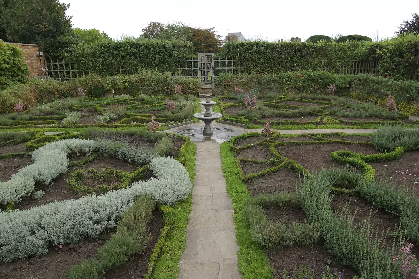 The gardens of Nash's house, from A BSCC Presentation, and Matt's Wedding Reception, Solihull - 6th October 2007