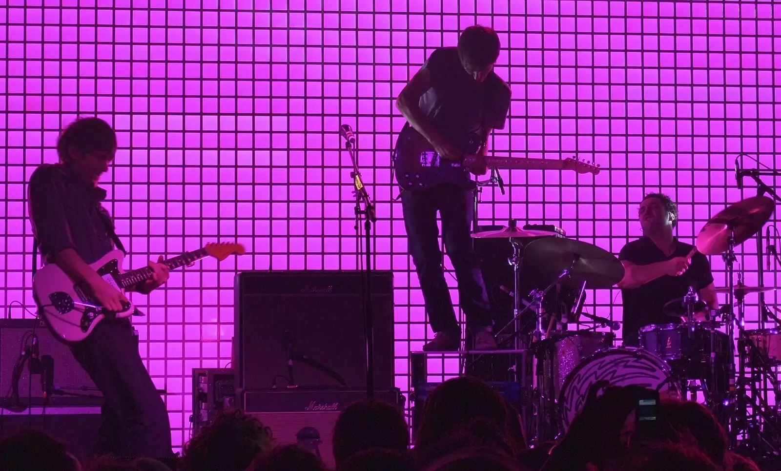 The guitarist levitates, from A Road Trip in an MX-5, and Athlete at the UEA, Lavenham and Norwich - 14th October 2007