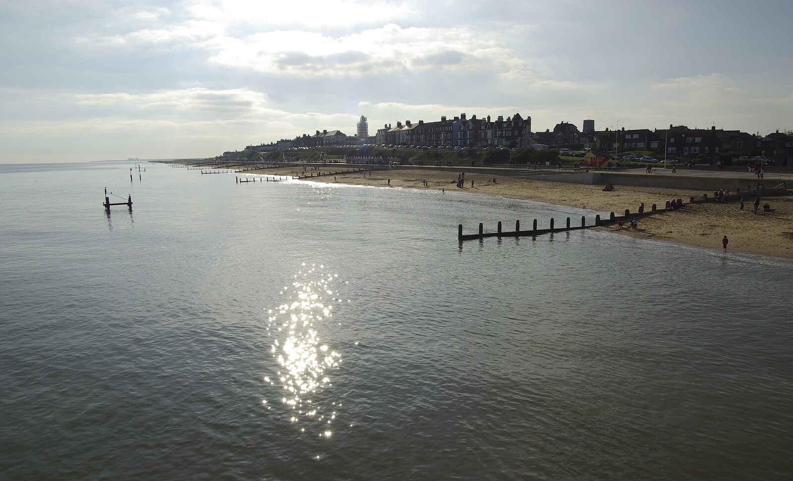 Coldham's Traffic Light Destruction, and a Trip to the Pier, Cambridge and Southwold - 21st October 2007: The town of Southwold, as seen from the pier