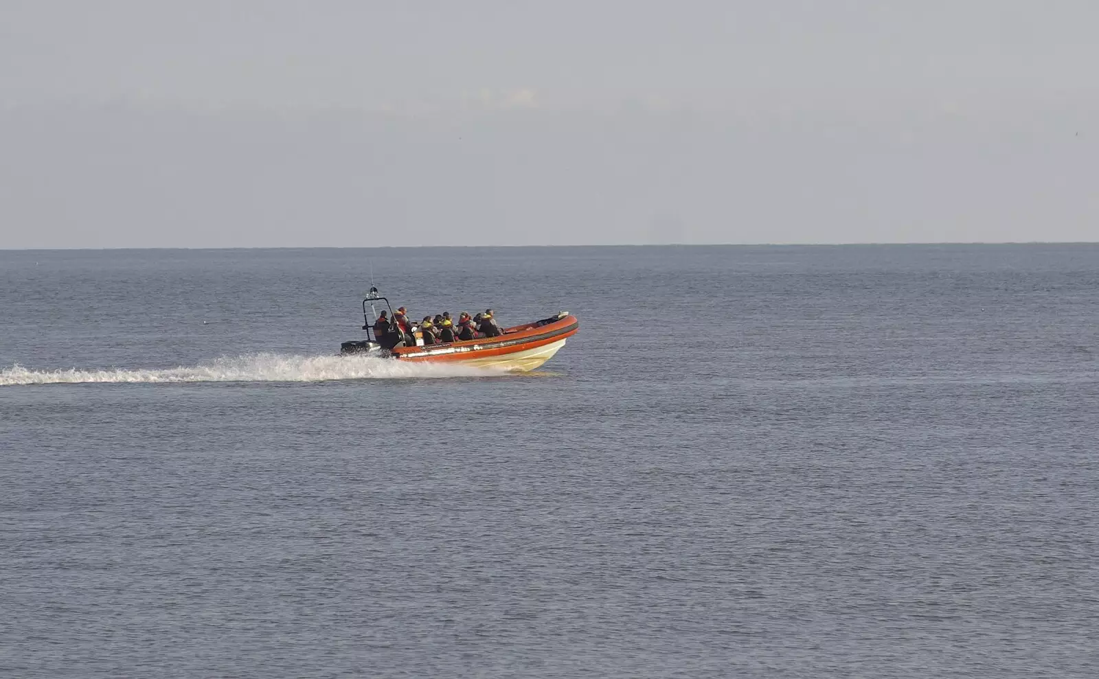 The inshore lifeboat runs about, from Coldham's Traffic Light Destruction, and a Trip to the Pier, Cambridge and Southwold - 21st October 2007