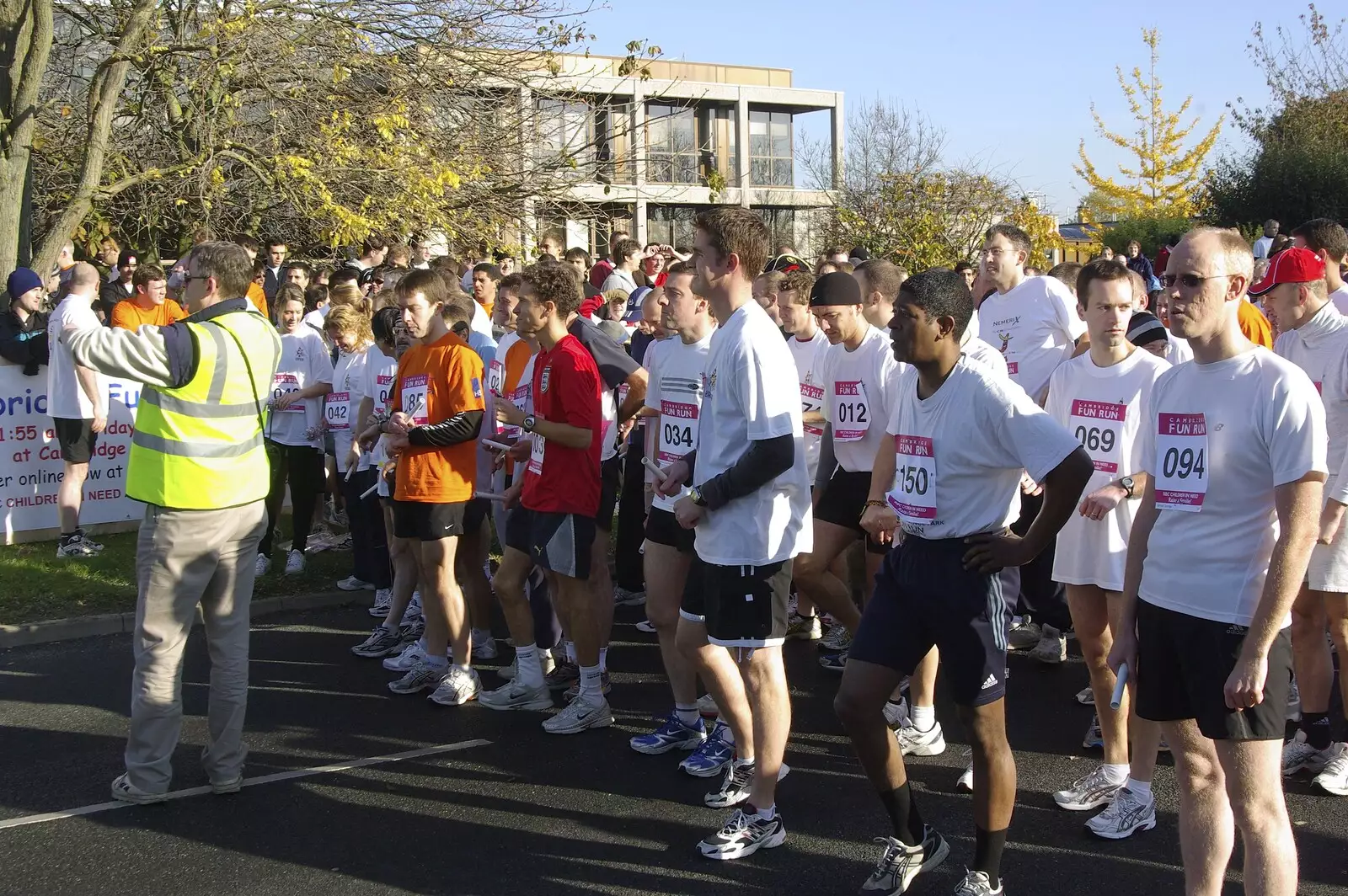 A mass of runners on the starting line, from Isobel and the Science Park Fun Run, Milton Road, Cambridge - 16th November 2007