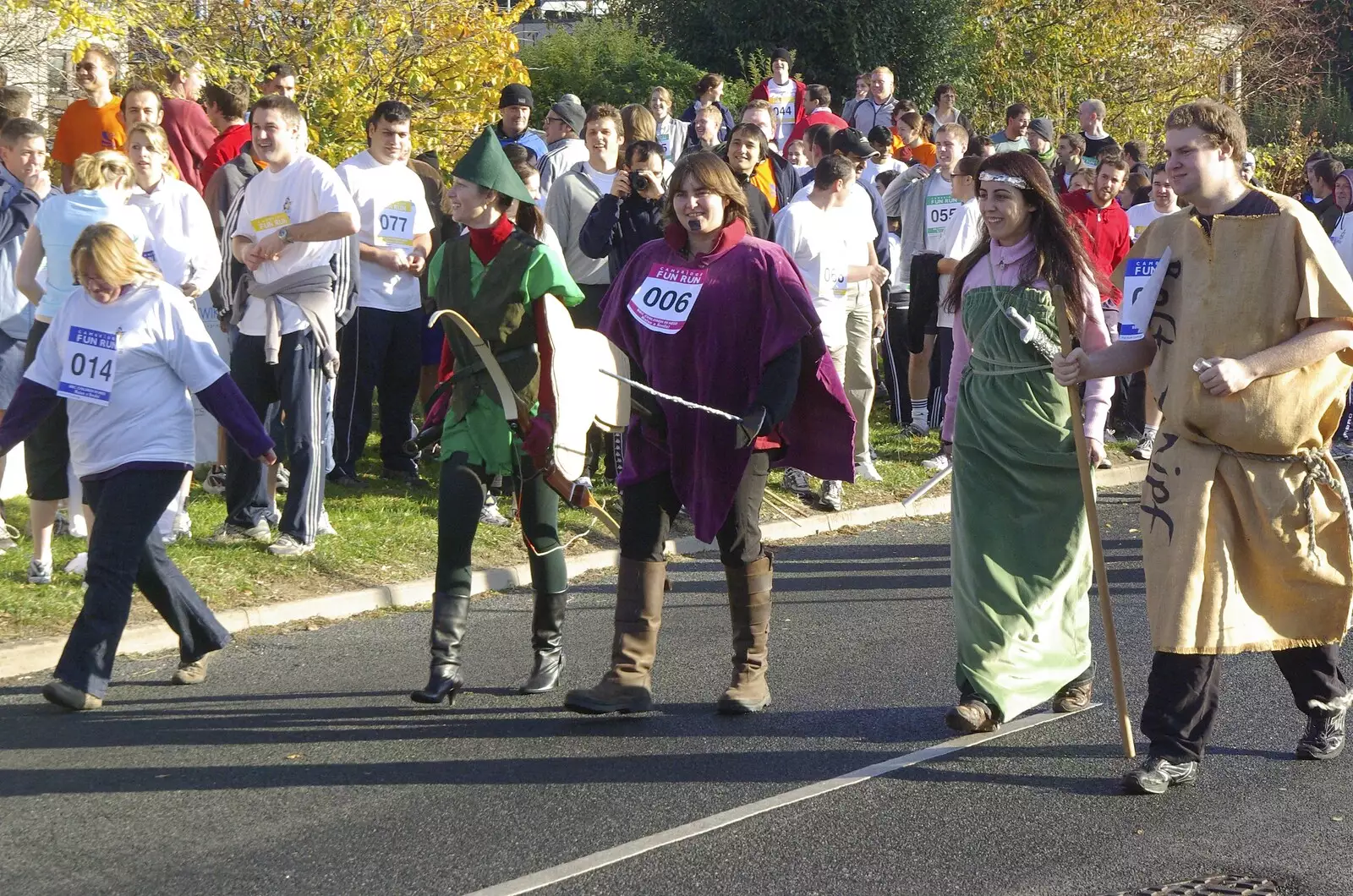 Some of the fancy-dress entries take it a bit easier, from Isobel and the Science Park Fun Run, Milton Road, Cambridge - 16th November 2007