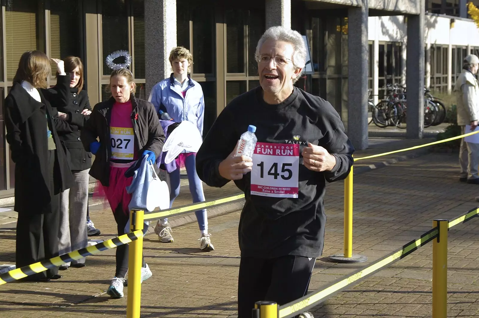 Cliff, who's been doing a solo 4-lap run, finishes, from Isobel and the Science Park Fun Run, Milton Road, Cambridge - 16th November 2007