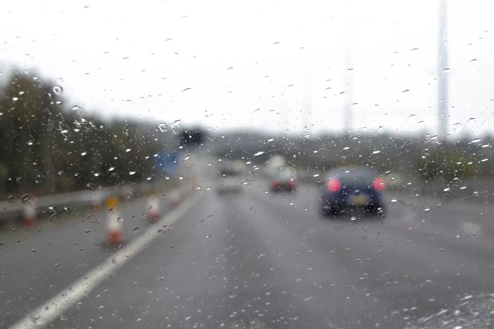 The M23 through a rainy windscreen, from The BBs On Tour, Gatwick Copthorne, West Sussex - 24th November 2007