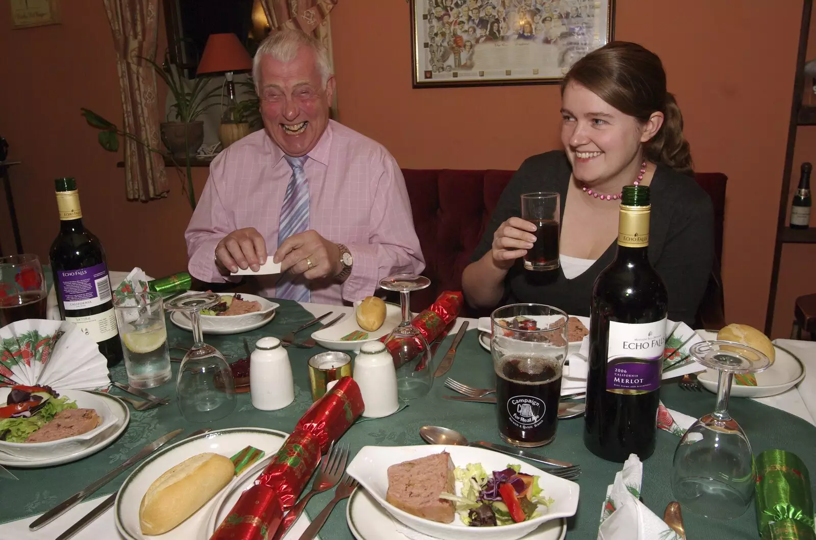 Colin and Isobel have a laff, from The BSCC Christmas Dinner, Swan Inn, Brome, Suffolk - 8th December 2007