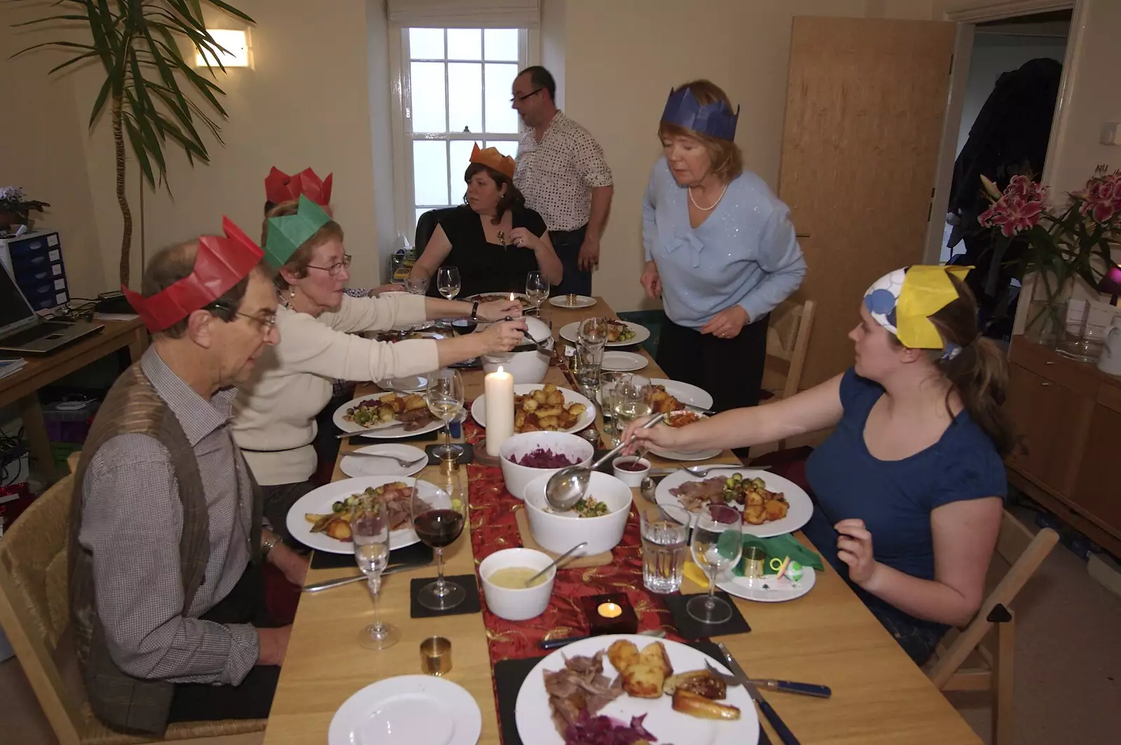 Christmas dinner time, from Christmas at Sis and Matt's, Chagford, Devon - 25th December 2007