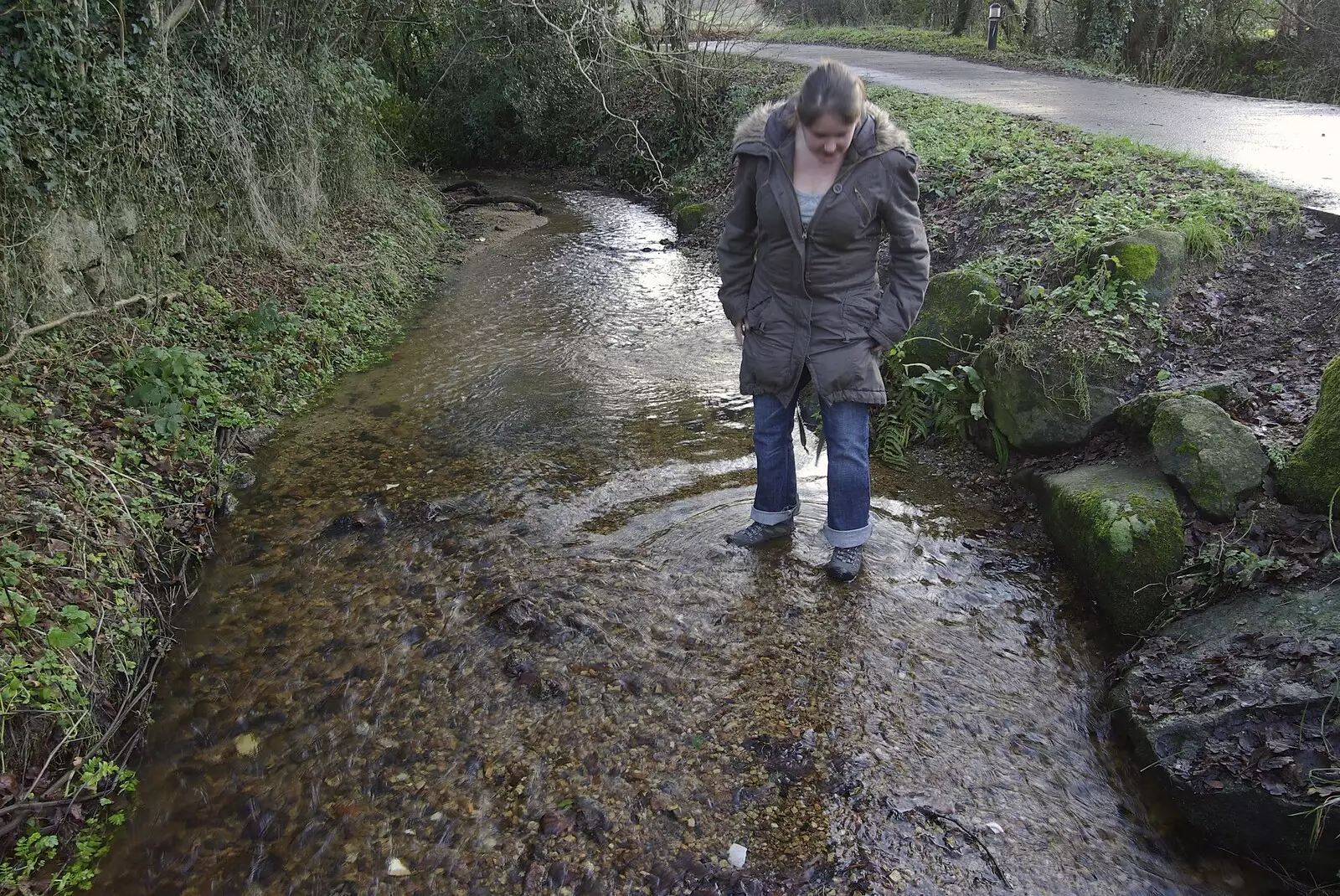 Isobel washes her new boots in the stream, from Matt's Allotment and Meldon Hill, Chagford, Devon - 26th December 2007