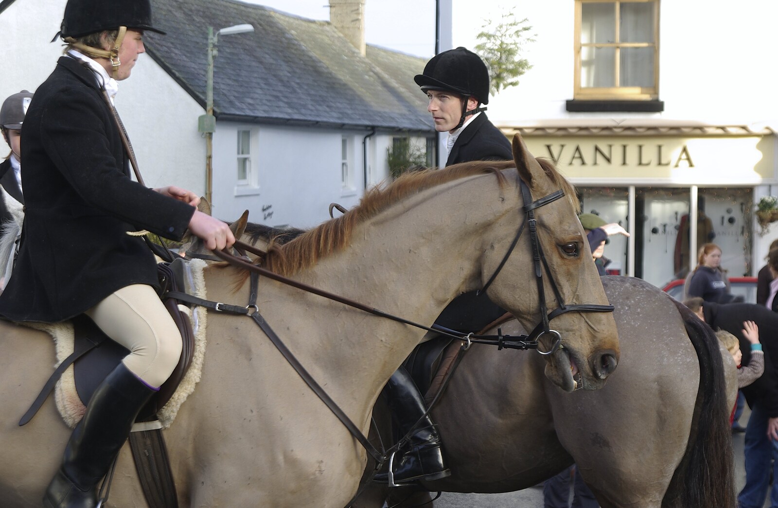 A nice horse on The Square from A Boxing Day Hunt, Chagford, Devon - 26th December 2007