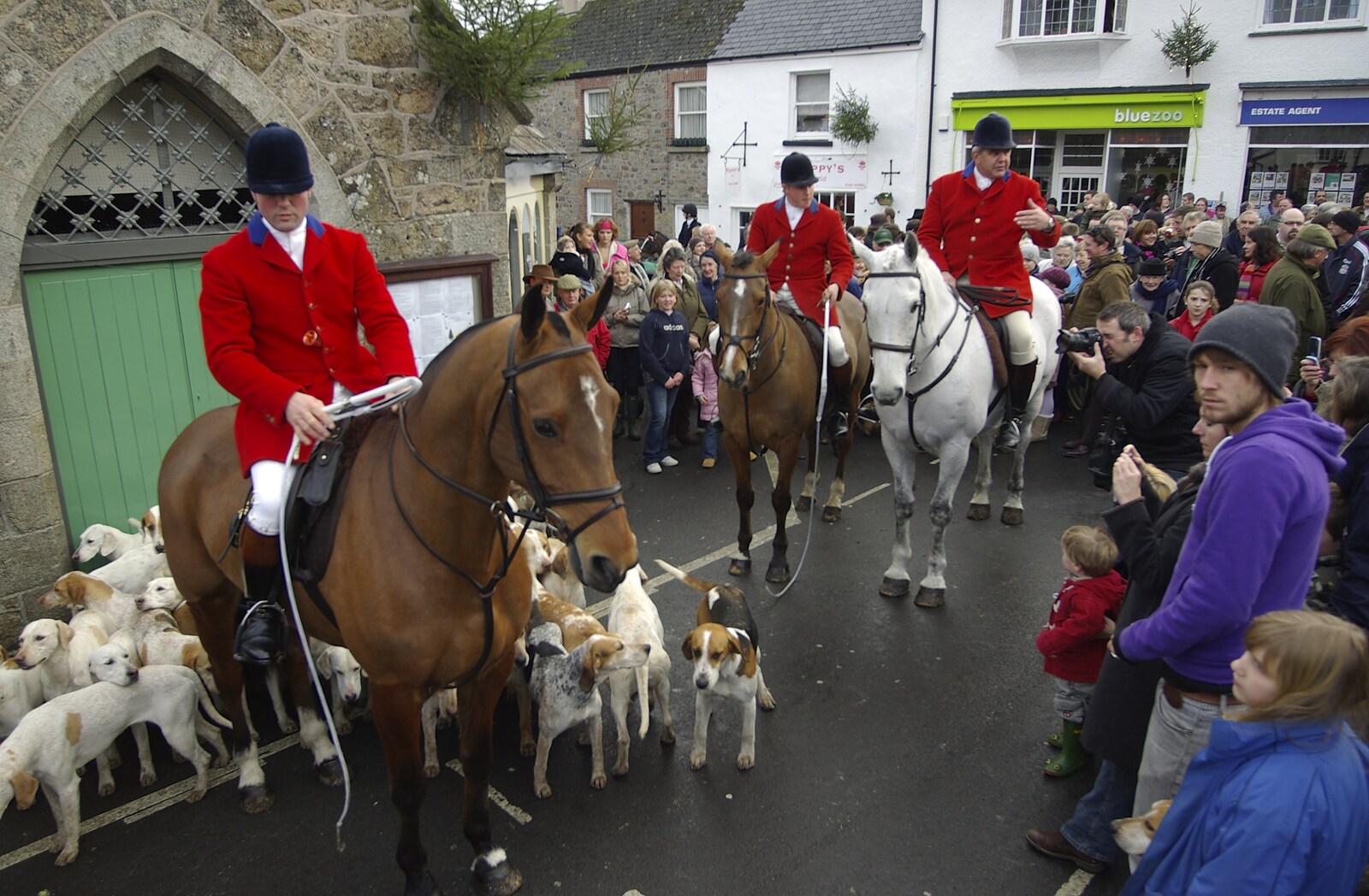 The hunt hangs around waiting from A Boxing Day Hunt, Chagford, Devon - 26th December 2007