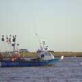 A working fishing boat heads up the river, A Post-Christmas Trip to Orford, Suffolk - 29th December 2007