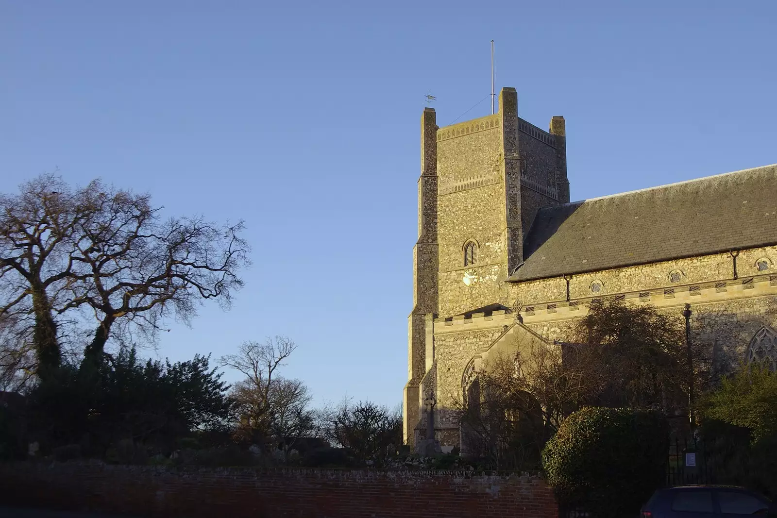 Orford church, from A Post-Christmas Trip to Orford, Suffolk - 29th December 2007