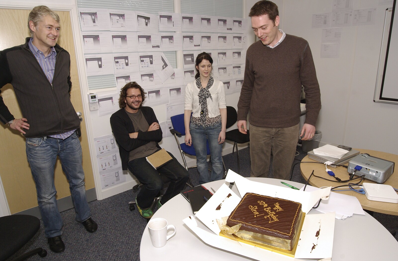 Thai with Rachel and Sam, and Steve's Taptu Birthday Cake, Cambridge - 12th January 2008: A Fitbillies' 50th birthday cake