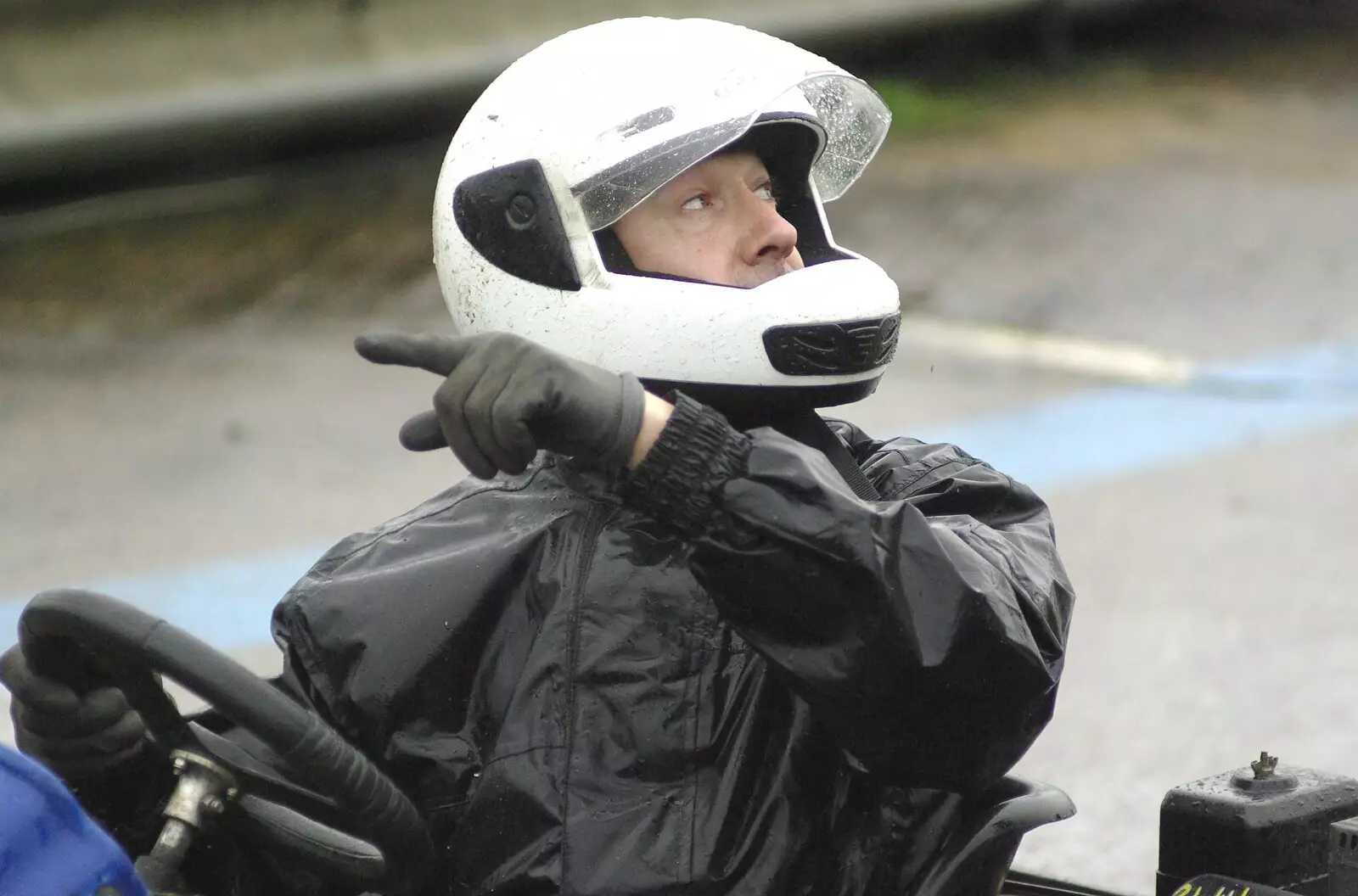 DH checks that he's pointing the right way, from Gov's Stag-Day Karting, Ellough Airfield, Beccles, Suffolk - 19th January 2008