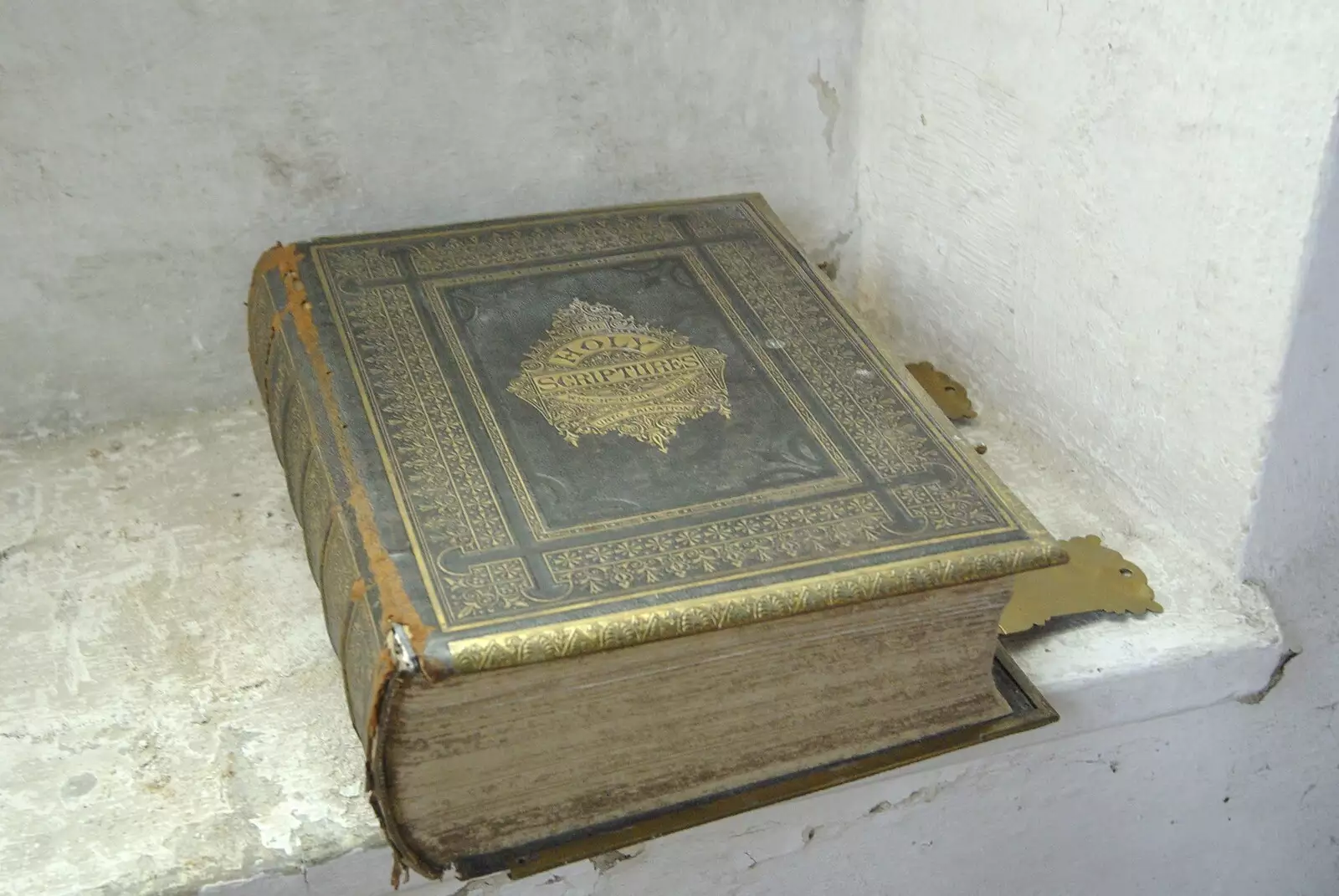 An old bible in the church, from Organ Practice, Swiss Fondue and Curry With Gov, Thorndon, Cambridge and Diss - 27th January 2008