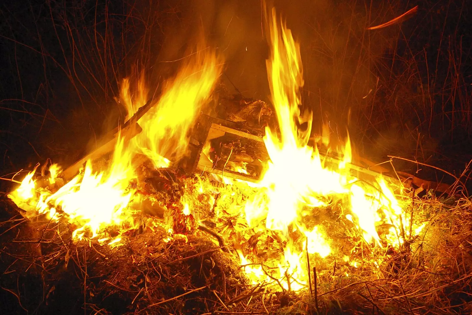 Burning up an old bed frame, from Aldeburgh, Sprogs, and The BBs at Stoke by Nayland, Suffolk - 10th February 2008