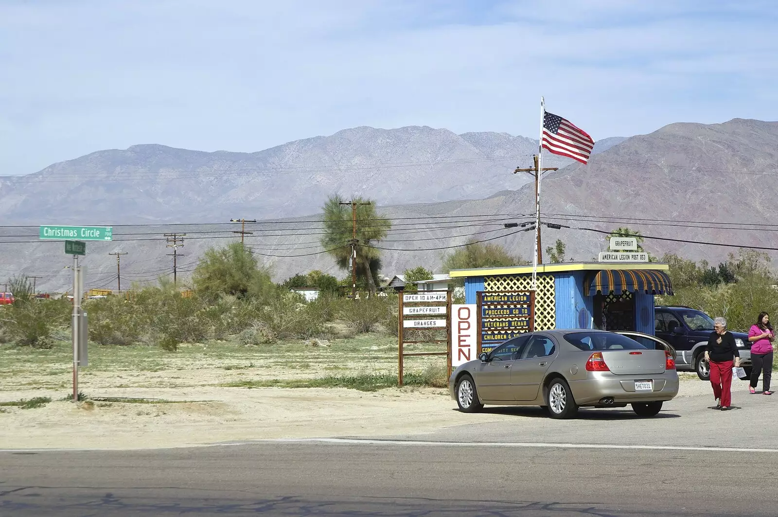 A roadside hut by Christmas Circle, from The End of the World: Julian to the Salton Sea and Back, California, US - 1st March 2008