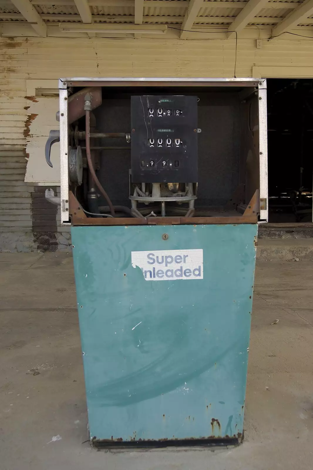 Another abandoned pump, from The End of the World: Julian to the Salton Sea and Back, California, US - 1st March 2008