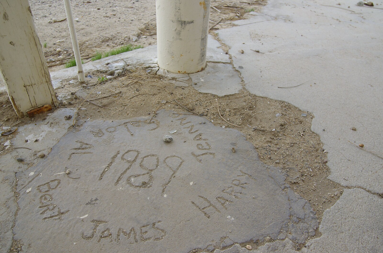The End of the World: Julian to the Salton Sea and Back, California, US - 1st March 2008: Concrete writing from 1989 shows a poignant hope