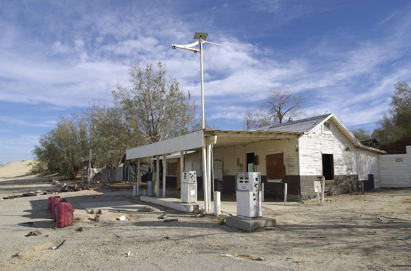 The End of the World: Julian to the Salton Sea and Back, California, US - 1st March 2008: Derelict petrol station at Burro Bend