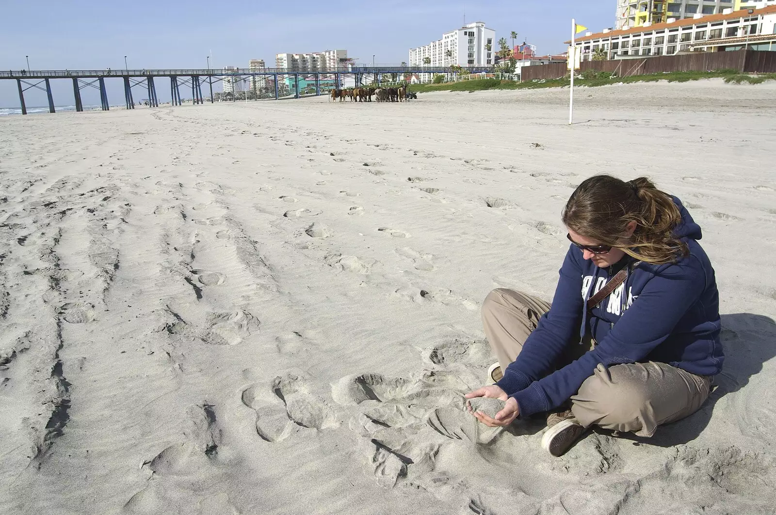 Isobel plays with sand, from Rosarito and Tijuana, Baja California, Mexico - 2nd March 2008