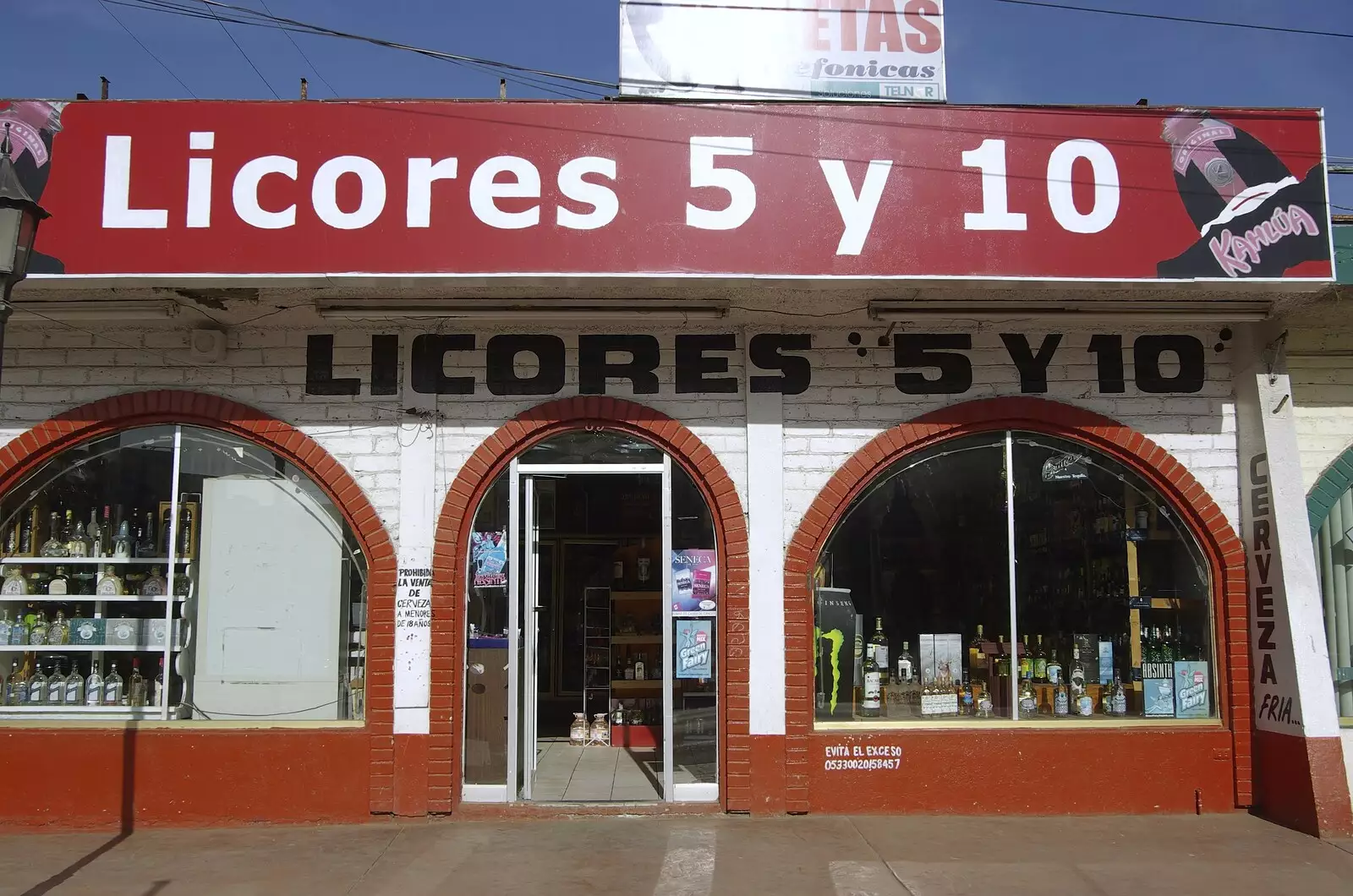 5 and 10 liquor store on Rosarito's main street, from Rosarito and Tijuana, Baja California, Mexico - 2nd March 2008