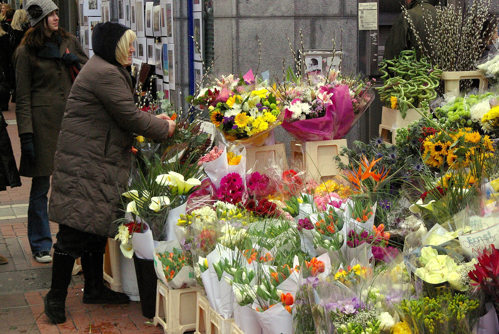 Easter in Dublin, Ireland - 21st March 2008: Flower ladies