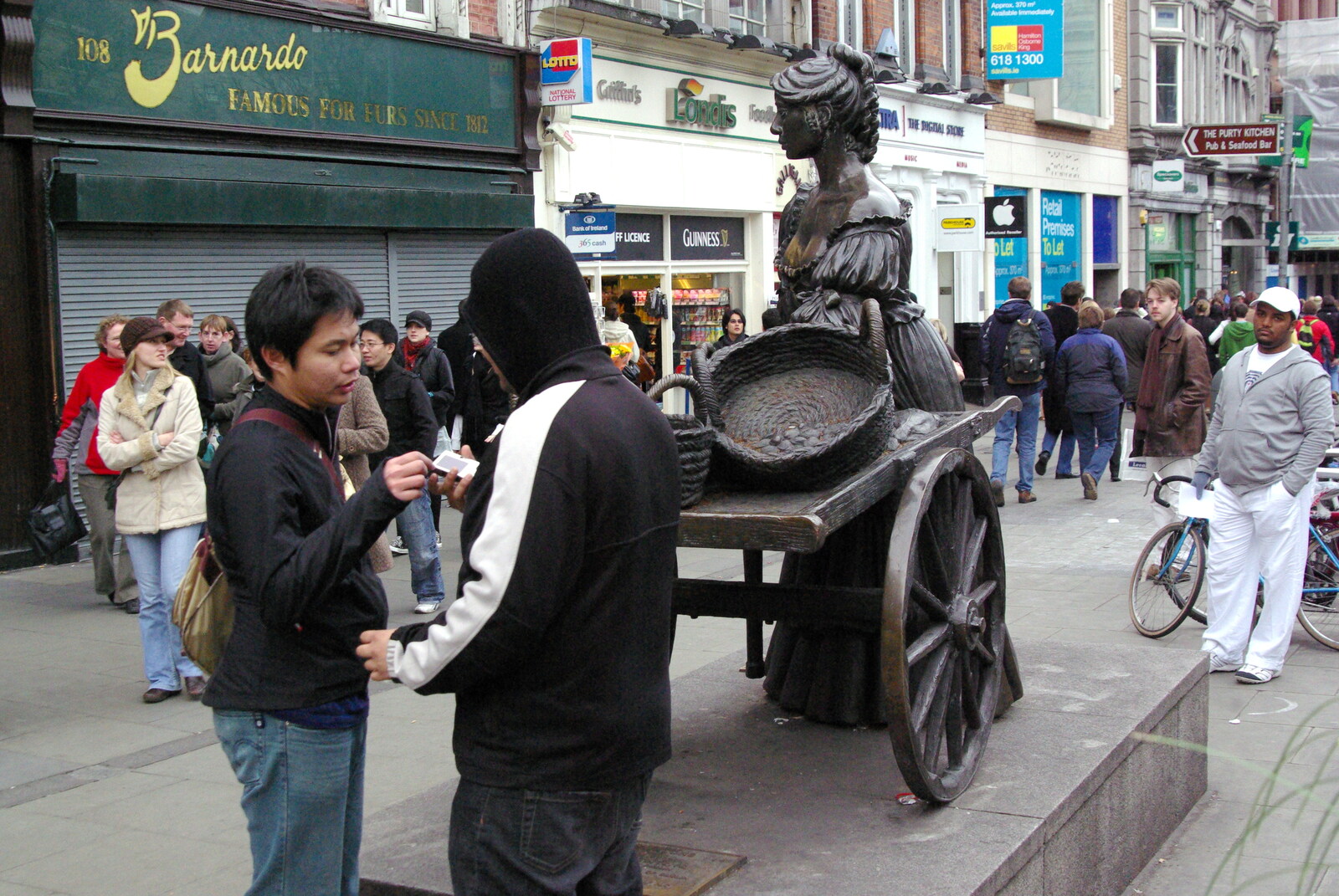 Easter in Dublin, Ireland - 21st March 2008: The Molly Malone statue in Dublin