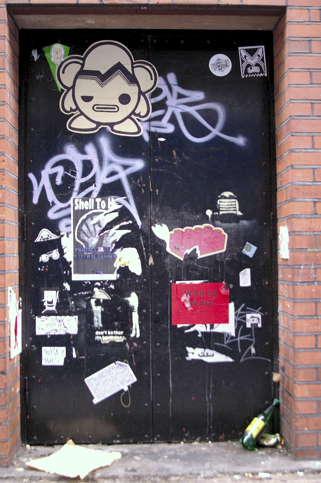 Backdoor graffiti from Easter in Dublin, Ireland - 21st March 2008