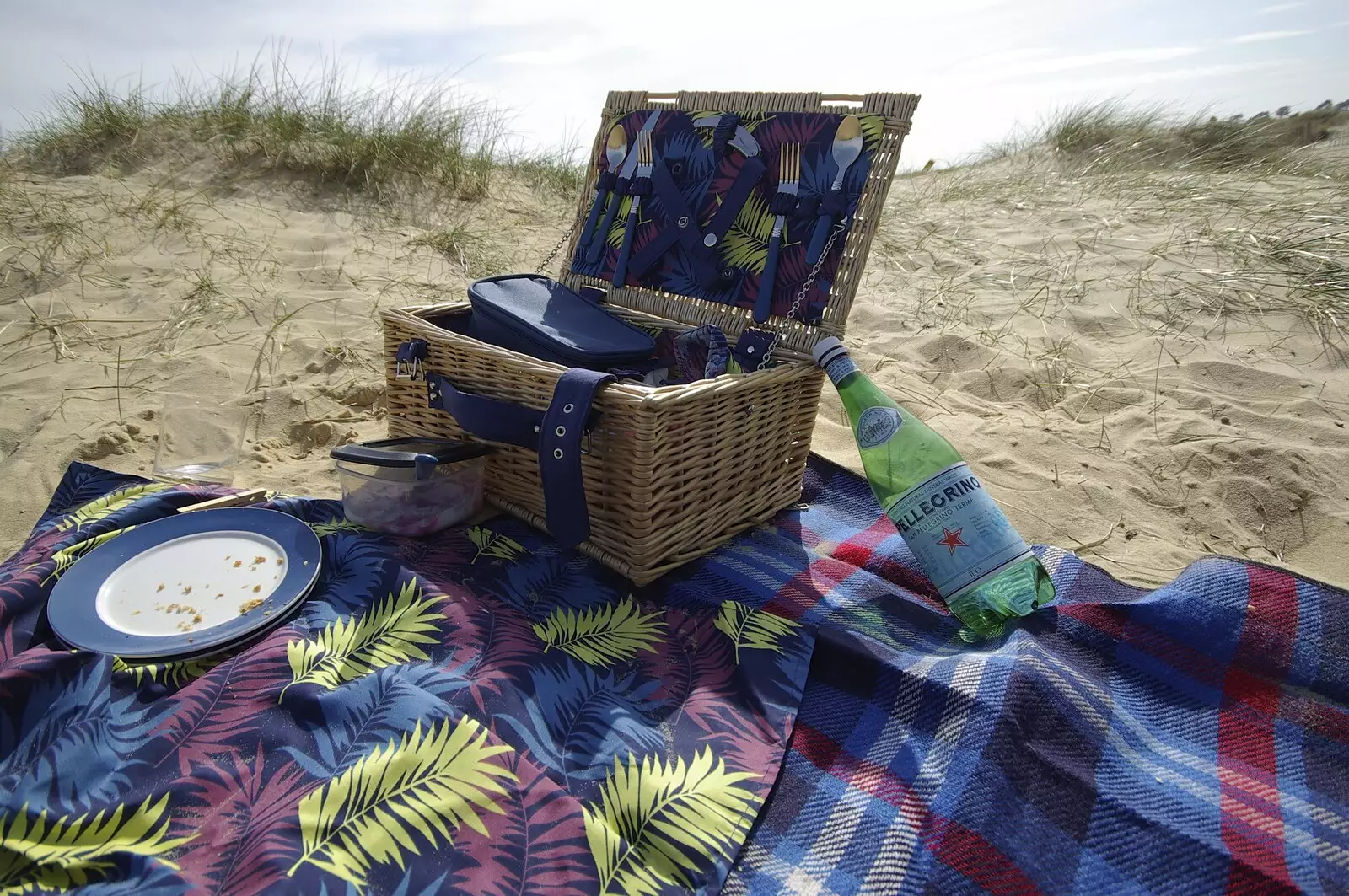 Picnic paraphernalia on the beach at Walberswick, from Hani's Stag Beers and a Punting Trip on the Cam, Cambridge - 1st May 2008