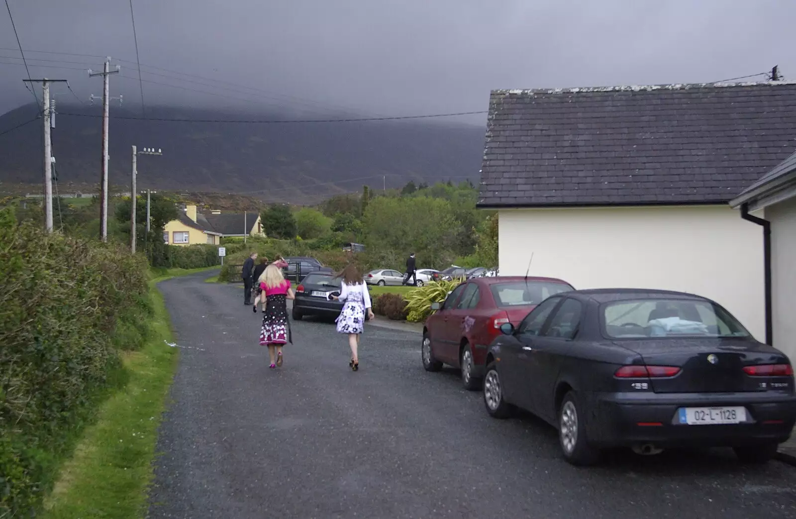 Walking up the road, from Paul and Jenny's Wedding, Tralee, County Kerry, Ireland - 3rd May 2008