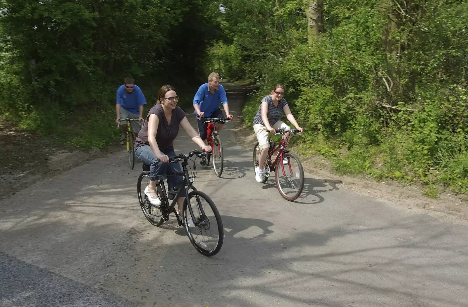 Phil, Jen, Bill and Isobel on a steep hill, from The BSCC Weekend Away, Thaxted, Essex - 10th May 2008