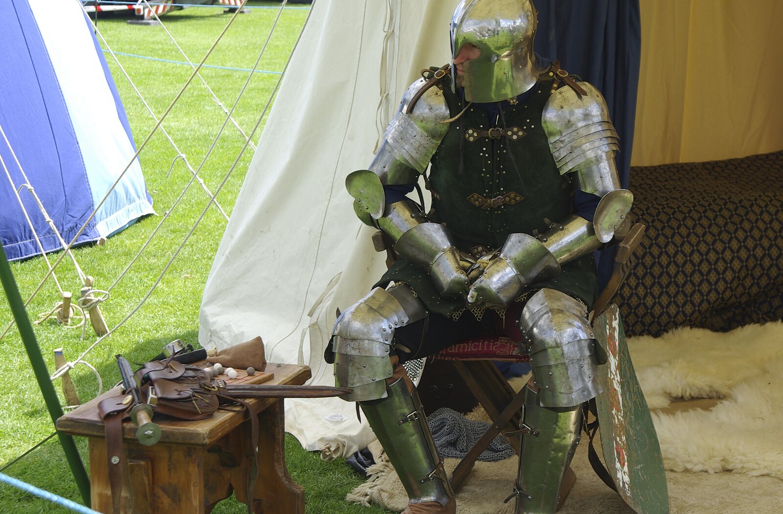 A New Bedroom, and The Cambridge County Show, Parker's Piece, Cambridge and Brome - 14th June 2008: A knight waits for action