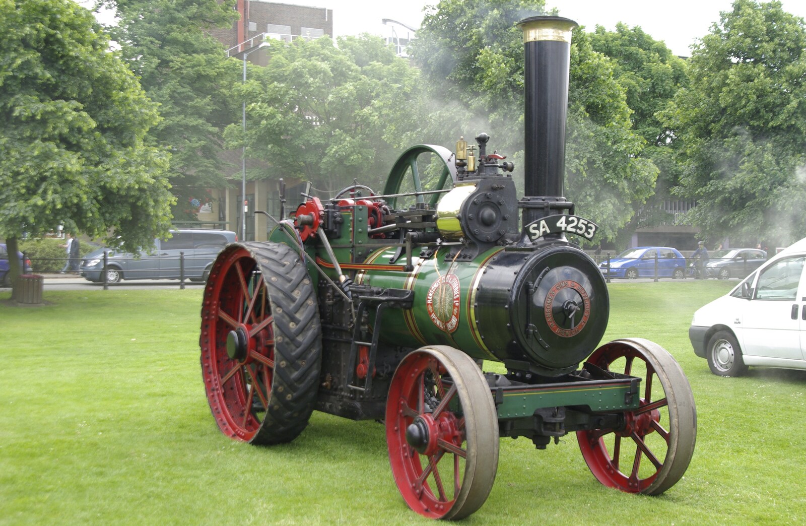 A New Bedroom, and The Cambridge County Show, Parker's Piece, Cambridge and Brome - 14th June 2008: A Ransomes traction engine