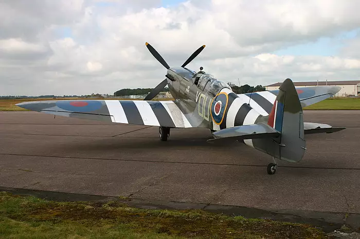 Spitfire: possibly the most gorgeous plane ever built, from Debach And the B-17 "Liberty Belle", Suffolk - 12th July 2008